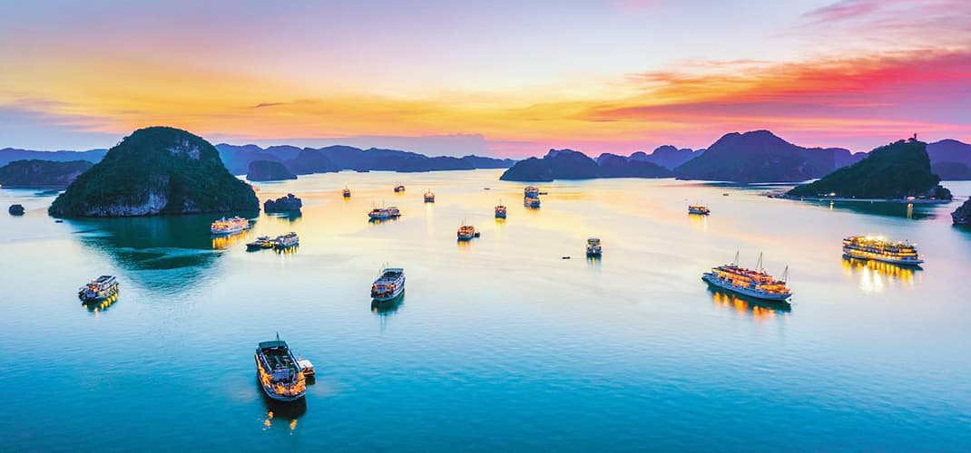 Hạ Long Bay Sunset, Vietnam