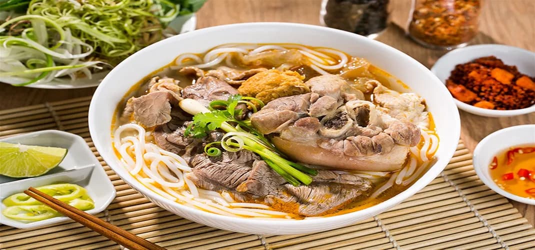 Bún bò Huế, Vietnam