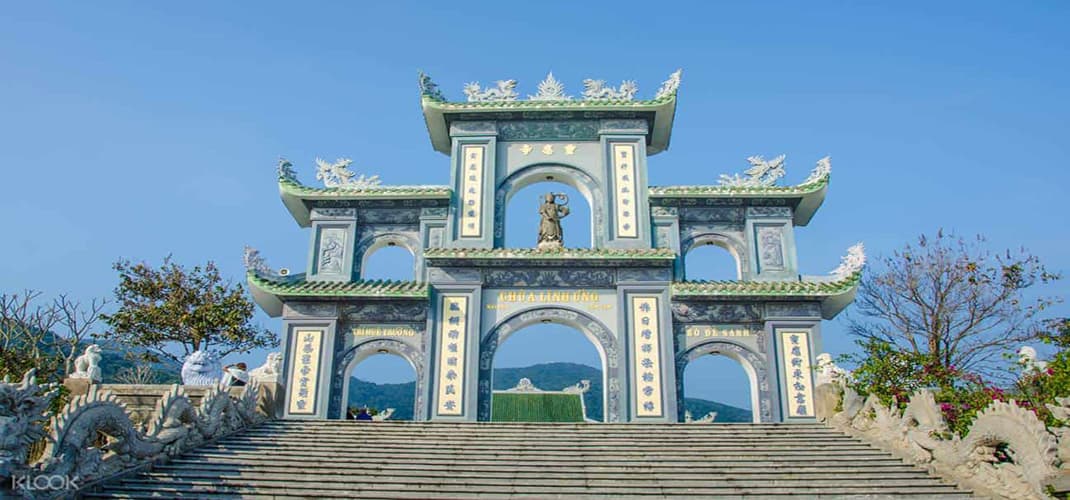 Chùa Linh Ứng Stone Arch Gate, Da Nang