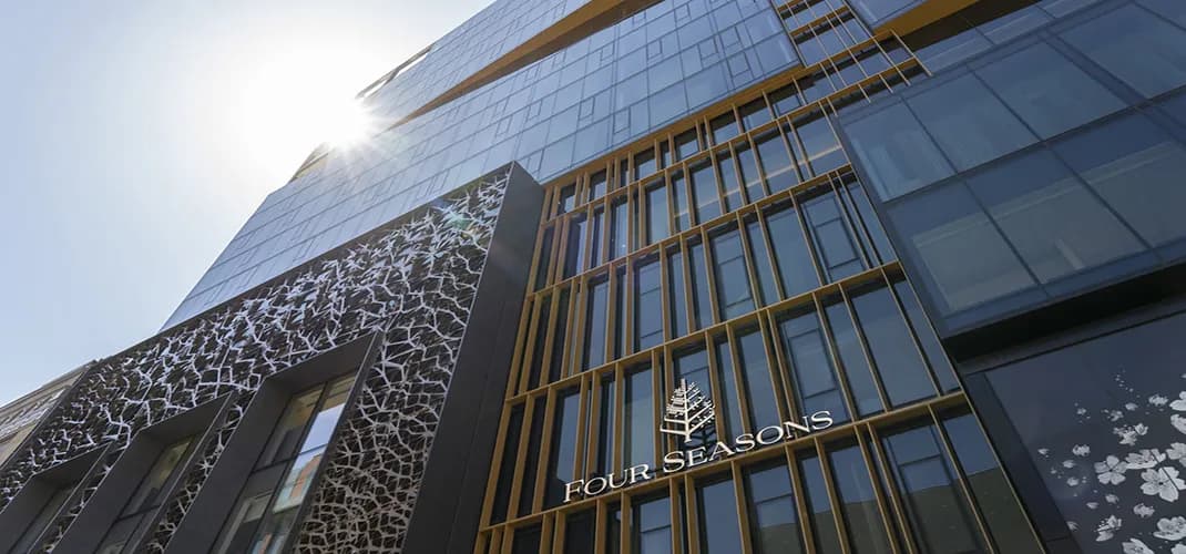 Four Seasons Hotel Montréal, Québec, Canada