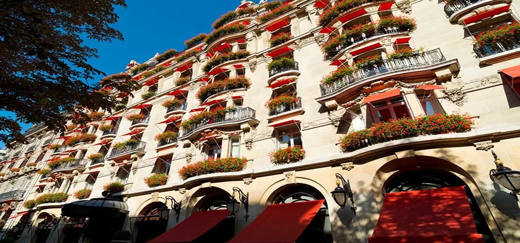 Hôtel Plaza Athénée, Paris, France