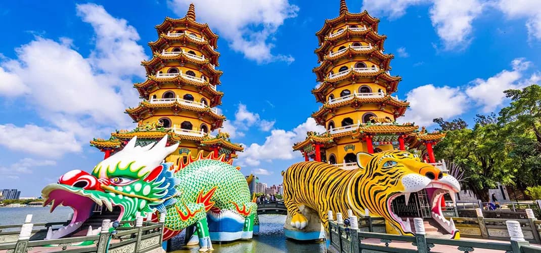 Kaohsiung Lotus Pond & Pagodas, Taiwan