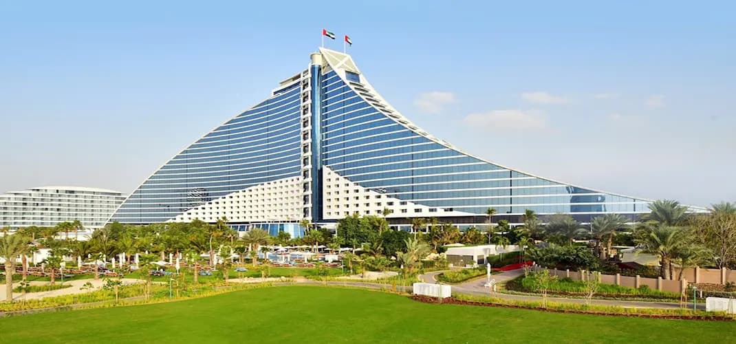 Jumeirah Beach Hotel, Jumeirah Beach, Dubai, U.A.E.